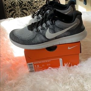 📍Sold📍Nike Free Run 2017